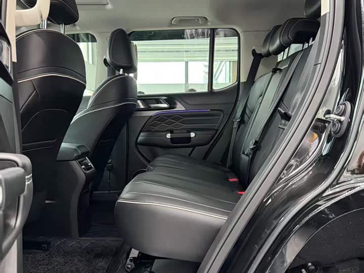 Фото 8 - Tank 300