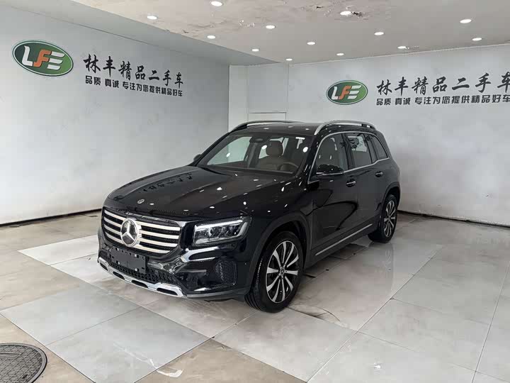 Фото 1 - Mercedes-Benz GLB-Class