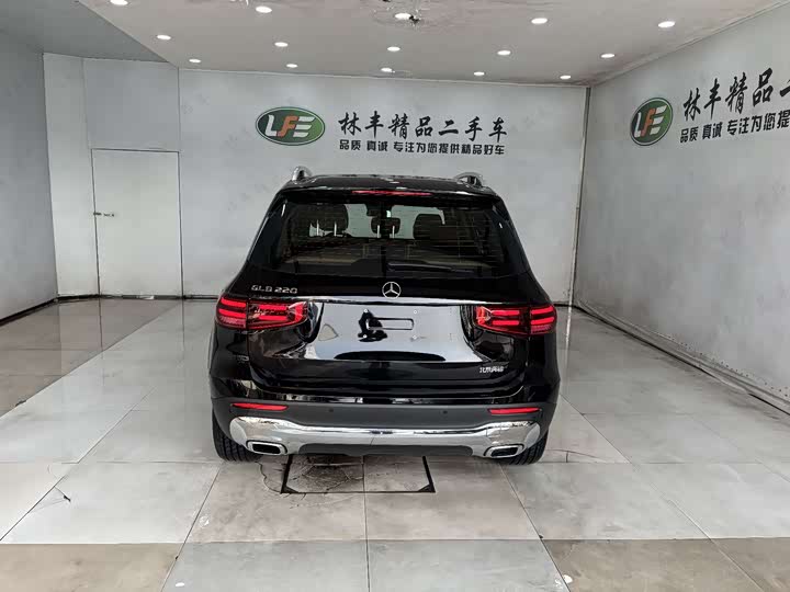 Фото 6 - Mercedes-Benz GLB-Class