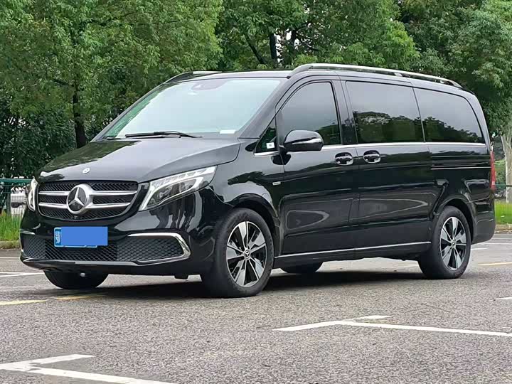 Фото 1 - Mercedes-Benz V-Class