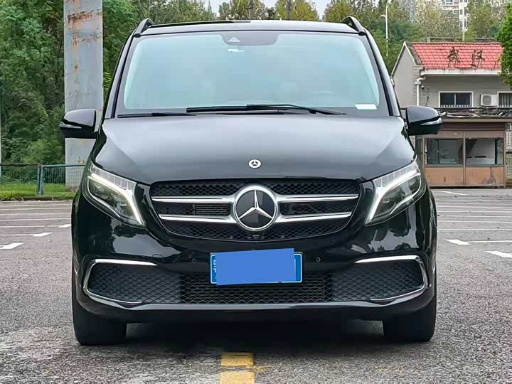 Фото 2 - Mercedes-Benz V-Class
