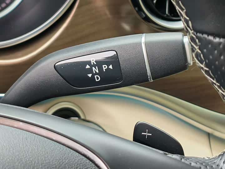 Фото 4 - Mercedes-Benz V-Class