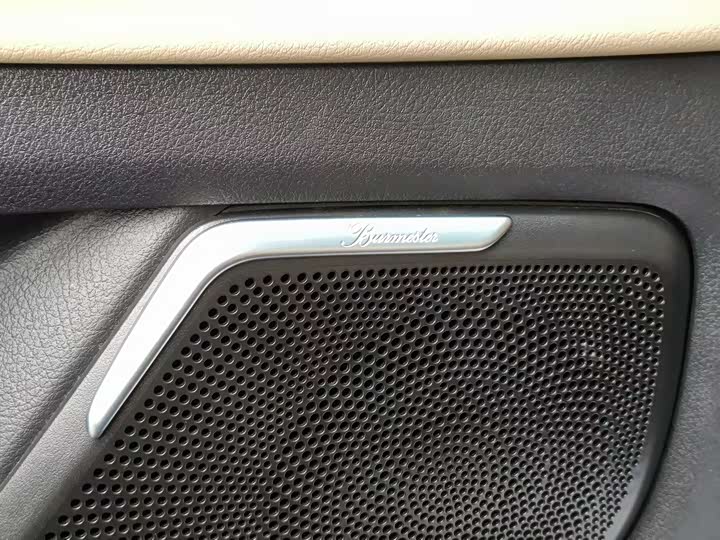 Фото 6 - Mercedes-Benz V-Class