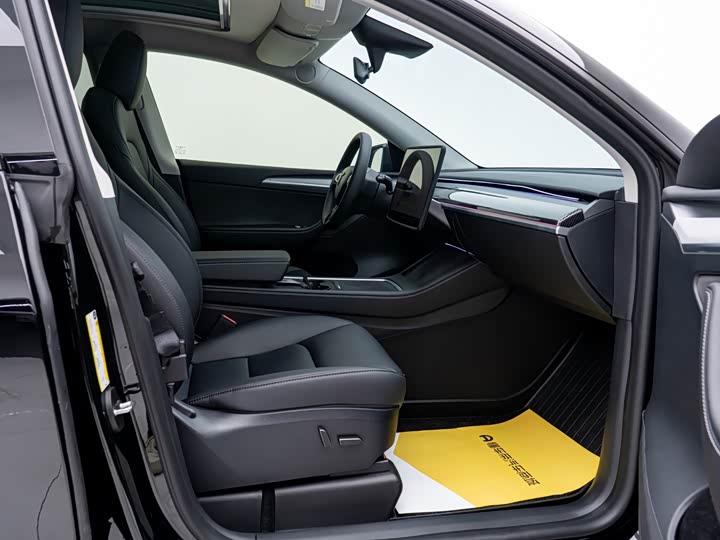 Фото 7 - Tesla Model Y