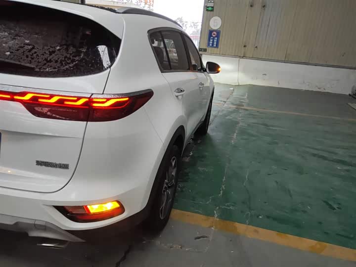 Фото 8 - Kia KX5