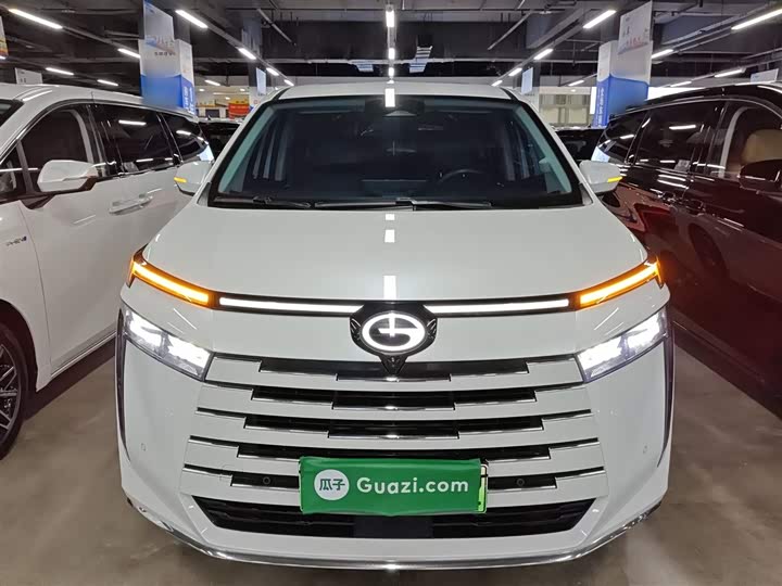 Фото 3 - GAC Trumpchi E8