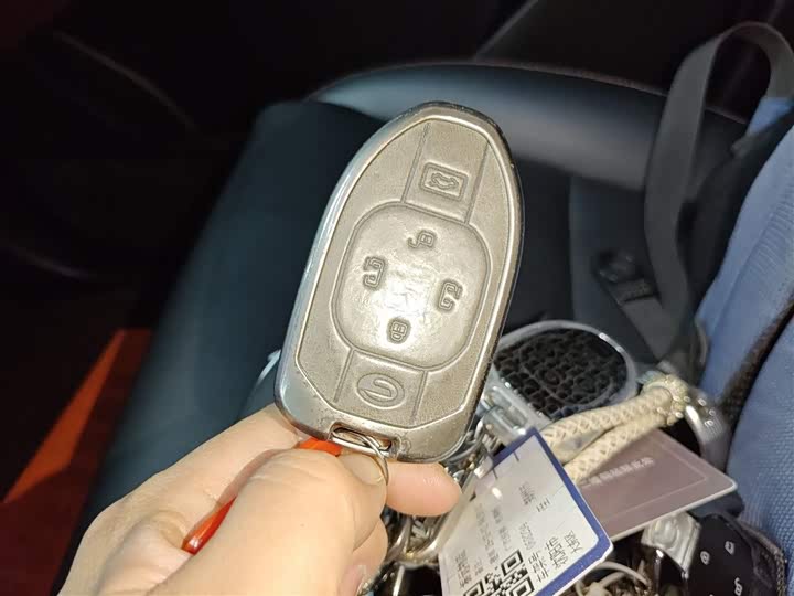 Фото 9 - GAC Trumpchi E8