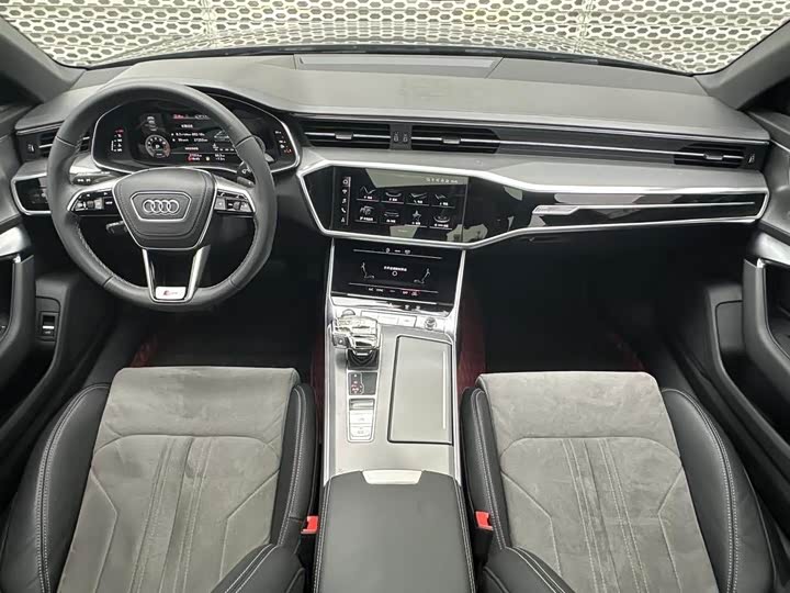 Фото 7 - Audi A6L