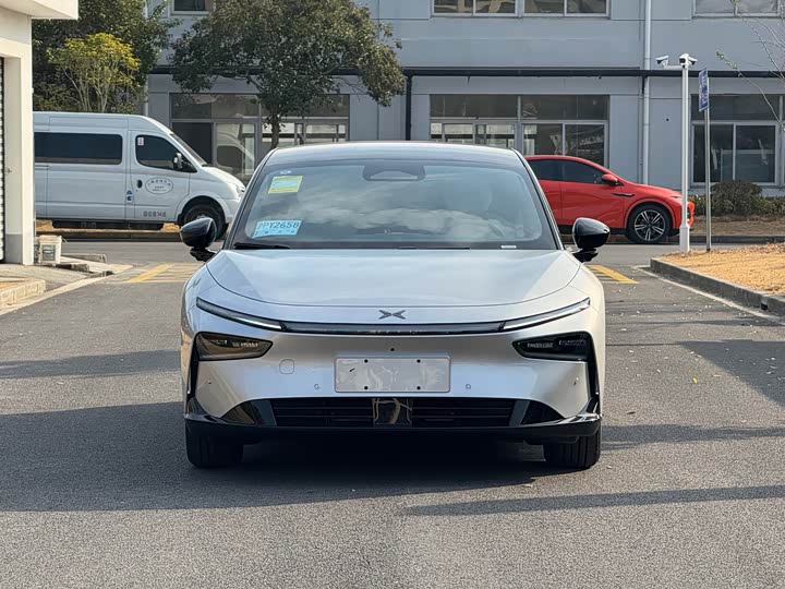 Фото 2 - XPeng F57