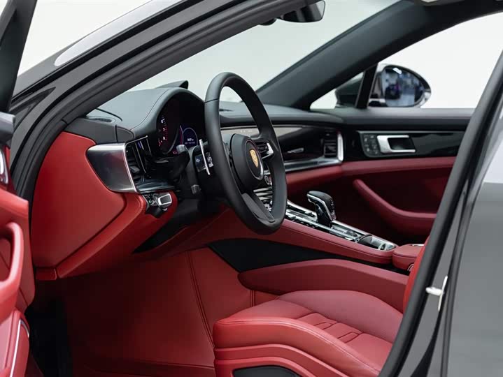 Фото 9 - Porsche Panamera