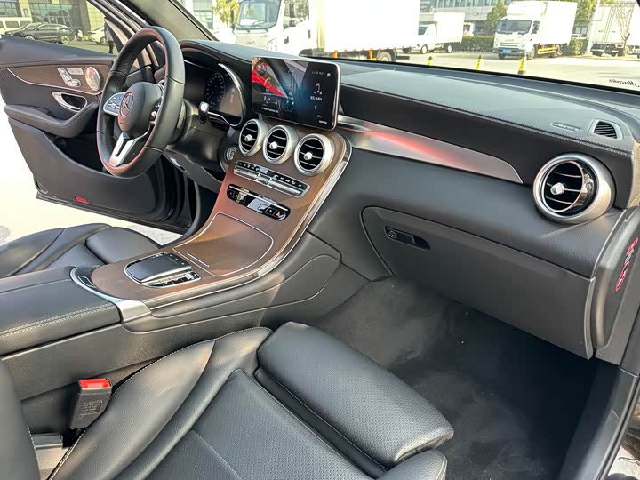 Фото 9 - Mercedes-Benz GLC-Class