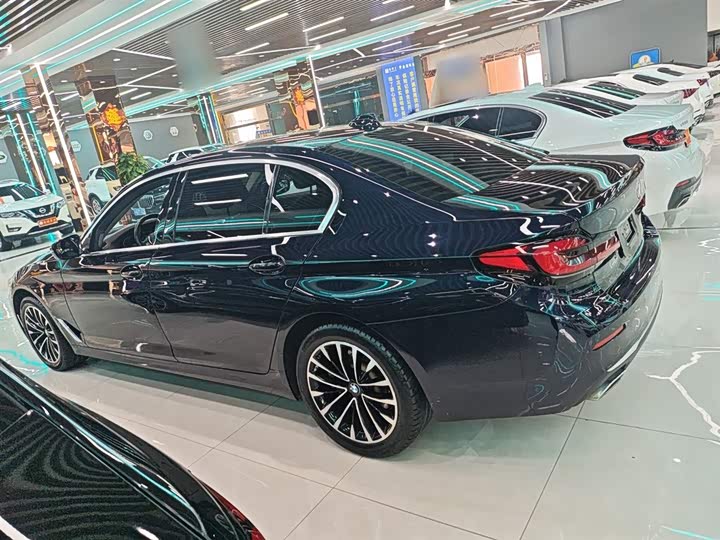 Фото 5 - BMW 5 Series