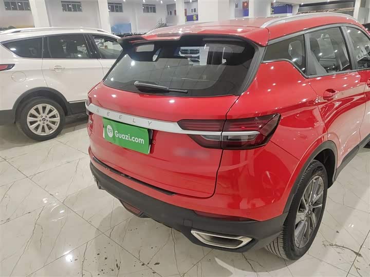 Фото 7 - Geely Coolray Hybrid