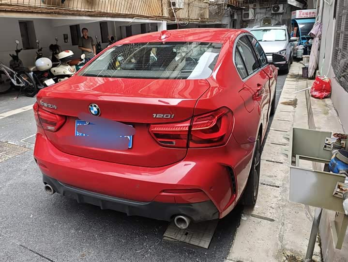 Фото 3 - BMW 1 Series