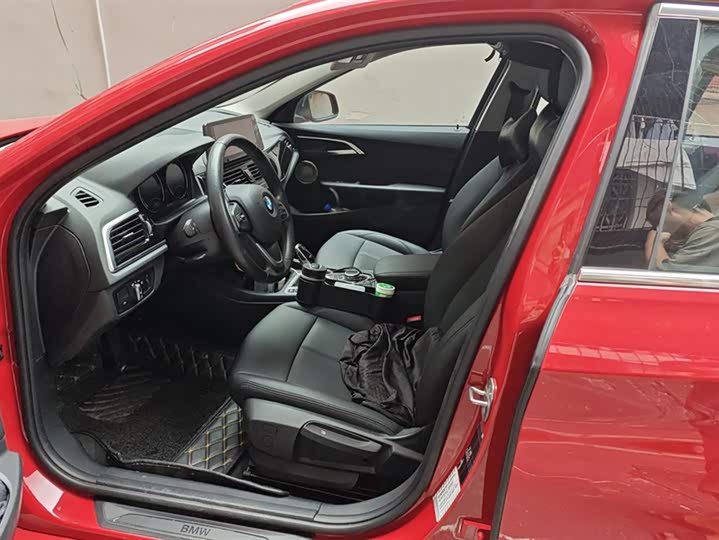 Фото 9 - BMW 1 Series