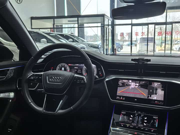 Фото 7 - Audi A6L