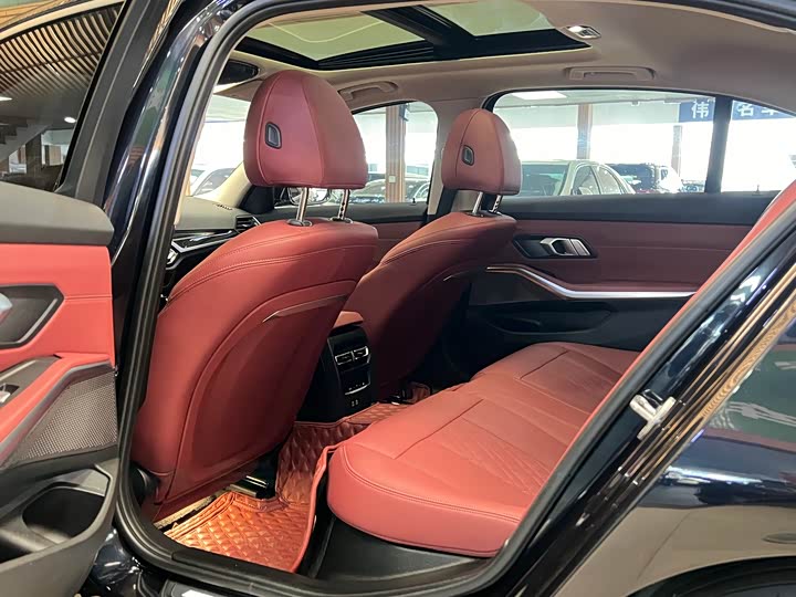 Фото 8 - BMW 3 Series