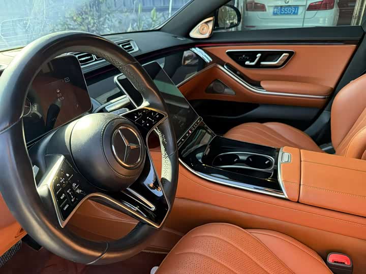 Фото 4 - Mercedes-Benz S-Class