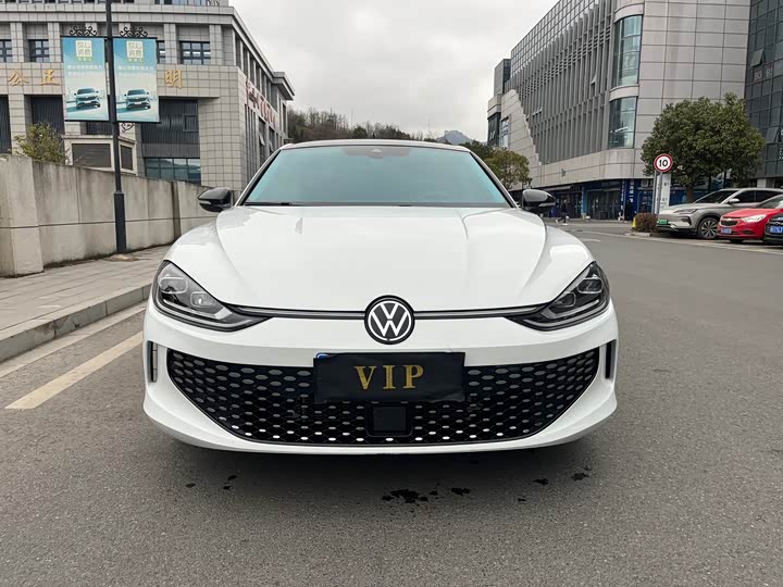 Фото 2 - Volkswagen Lamando L