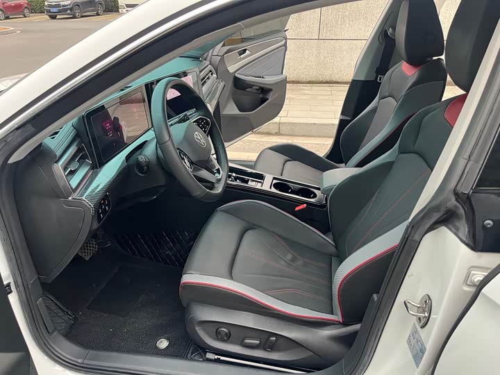 Фото 7 - Volkswagen Lamando L