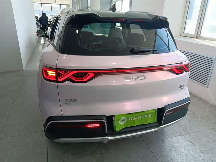 Фото 6 - BYD Yuan Up