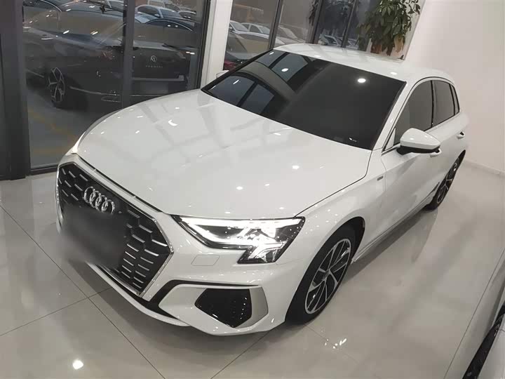 Фото 2 - Audi A3