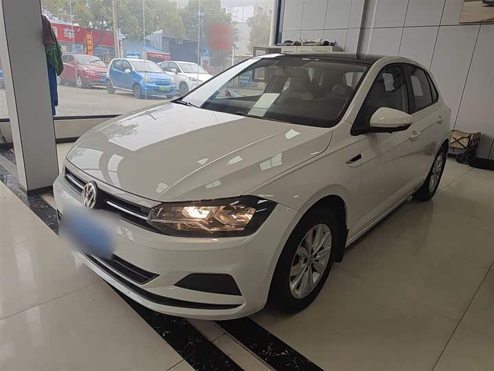 Фото 2 - Volkswagen Polo