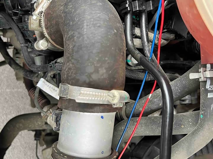 Фото 9 - Maxus V80