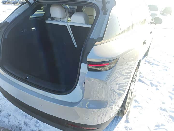 Фото 2 - LiXiang i6