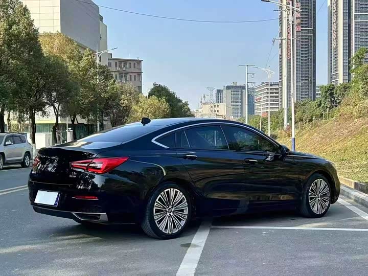 Фото 5 - Hongqi H5