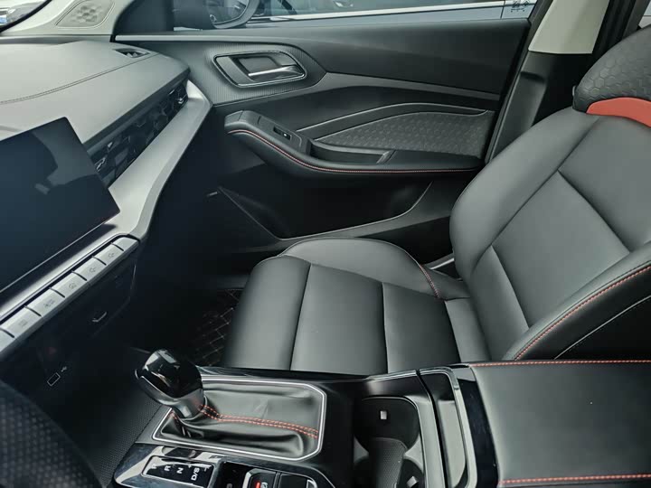 Фото 6 - MG Motor 5