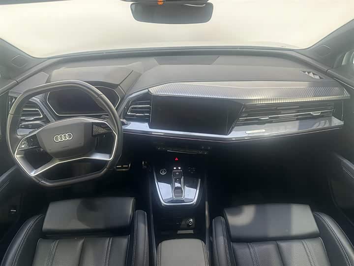 Фото 6 - Audi Q4 e-tron