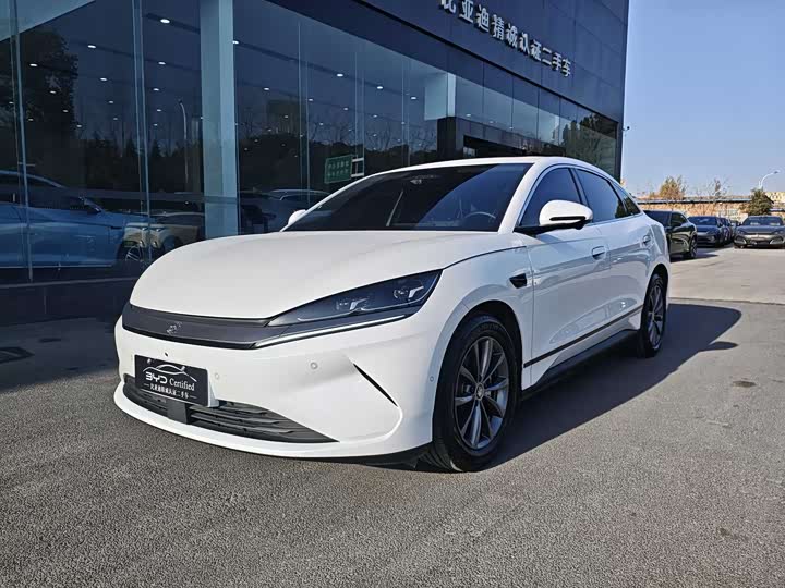 Фото 1 - BYD Qin L