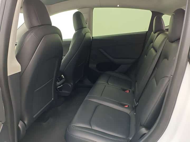 Фото 8 - Tesla Model Y