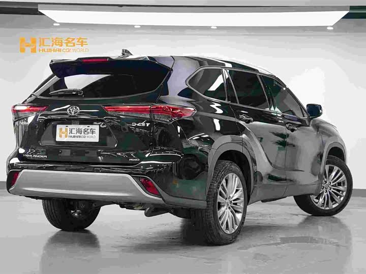 Фото 4 - Toyota Highlander