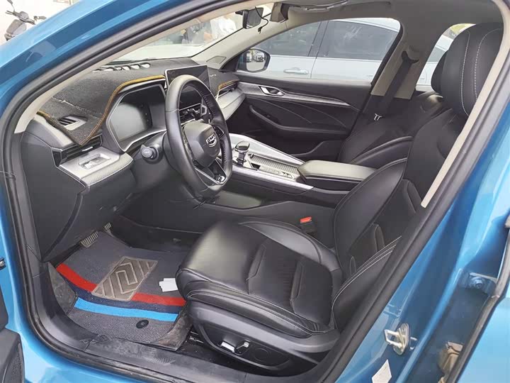 Фото 4 - Geely Preface