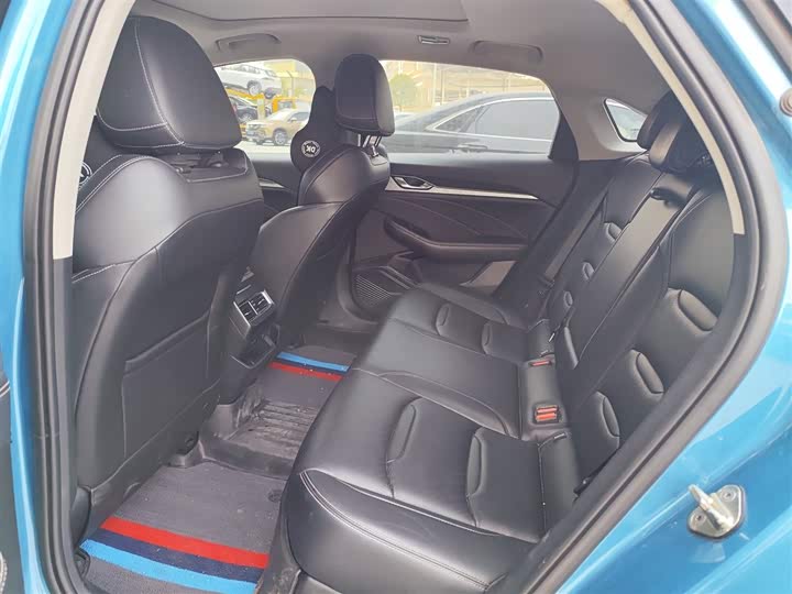 Фото 5 - Geely Preface