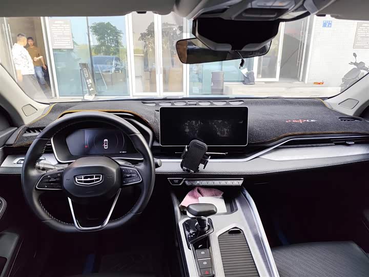 Фото 6 - Geely Preface