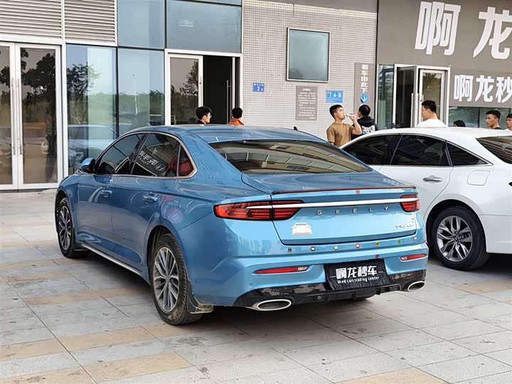 Фото 7 - Geely Preface