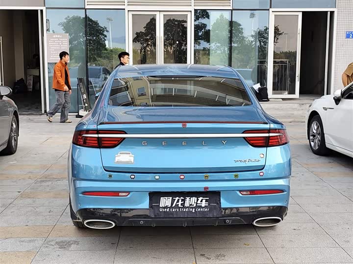 Фото 8 - Geely Preface