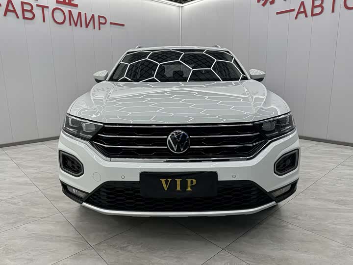 Фото 3 - Volkswagen T-Roc