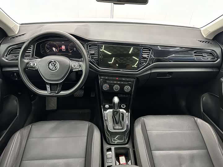 Фото 6 - Volkswagen T-Roc