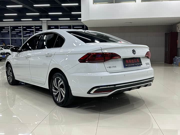 Фото 4 - Volkswagen Bora