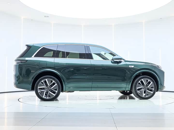 Фото 8 - LiXiang L8