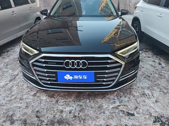 Фото 2 - Audi A8