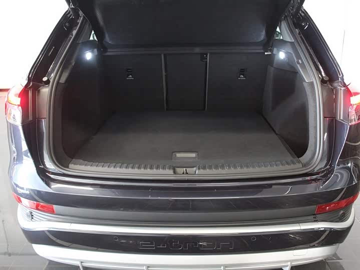 Фото 6 - Audi Q4 e-tron