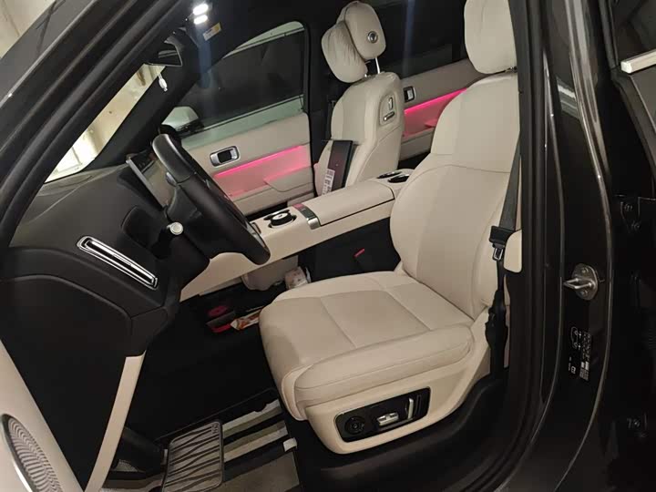 Фото 8 - LiXiang L8