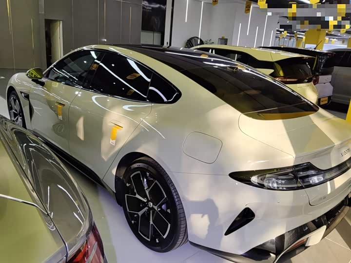 Фото 5 - Xiaomi SU7