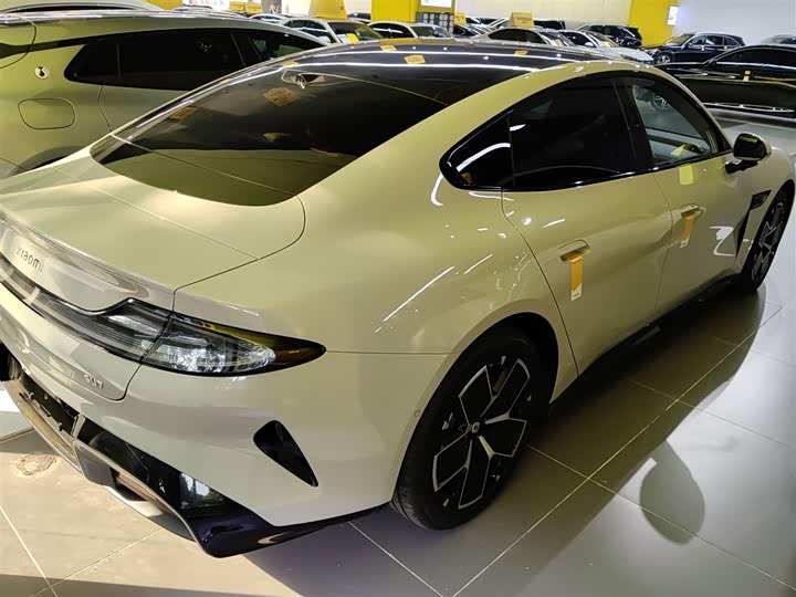 Фото 7 - Xiaomi SU7