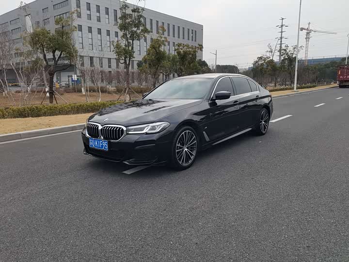 Фото 1 - BMW 5 Series